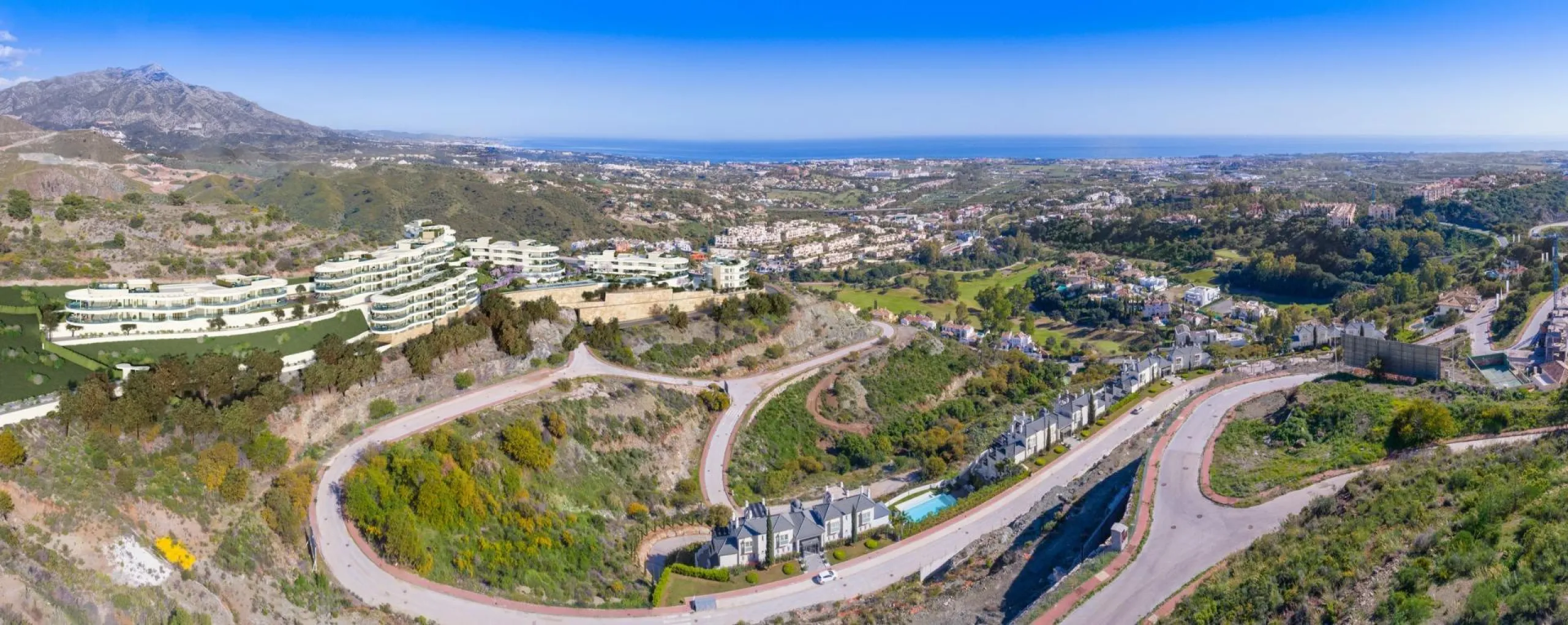 Luxury Living in the Marbella-Benahavís Hills: A Boutique Residential Community& & Prime Location Between Marbella and Benahavís& Nestled between the iconic towns of Marbella and Benahavís, this boutique residential community offers unparalleled 