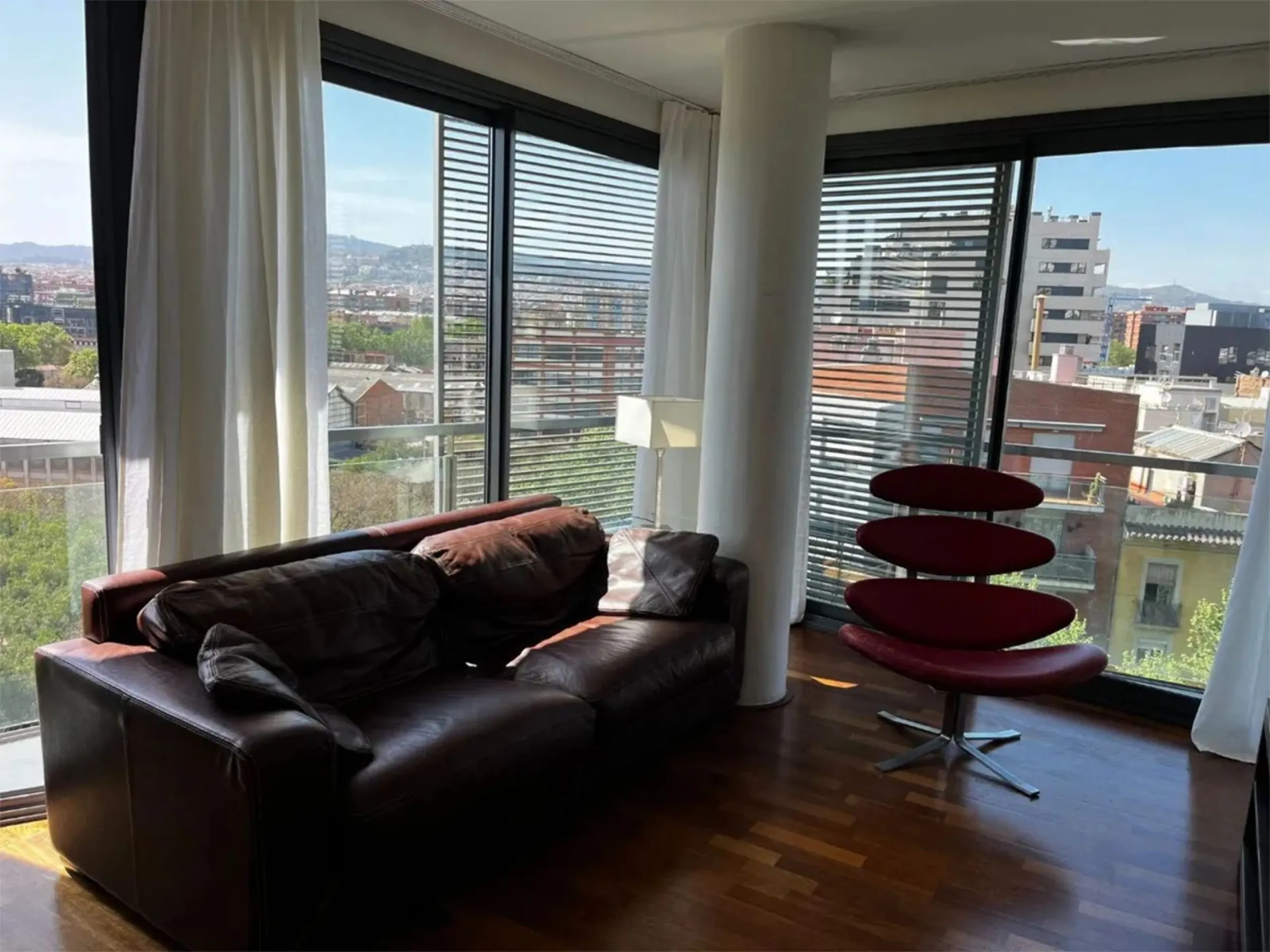 Modern Apartment with Views of Parc Central del Poblenou, Barcelona