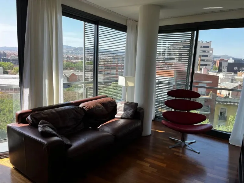 Modern Apartment with Views of Parc Central del Poblenou, Barcelona