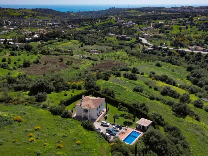 Wunderschöne freistehende Villa in Estepona