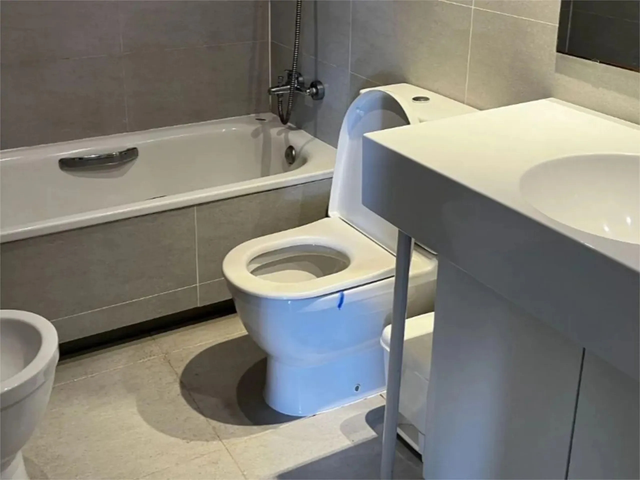 Modern Apartment with Views of Parc Central del Poblenou, Barcelona