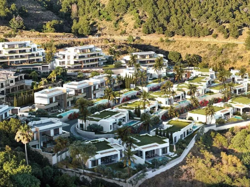 Luxurious Living Redefined on the Costa del Sol& & A Prestigious Residential Project in Mijas& Welcome to an exclusive new construction development that epitomizes luxury living on the Costa del Sol. Nestled between the charming towns of Mijas, B