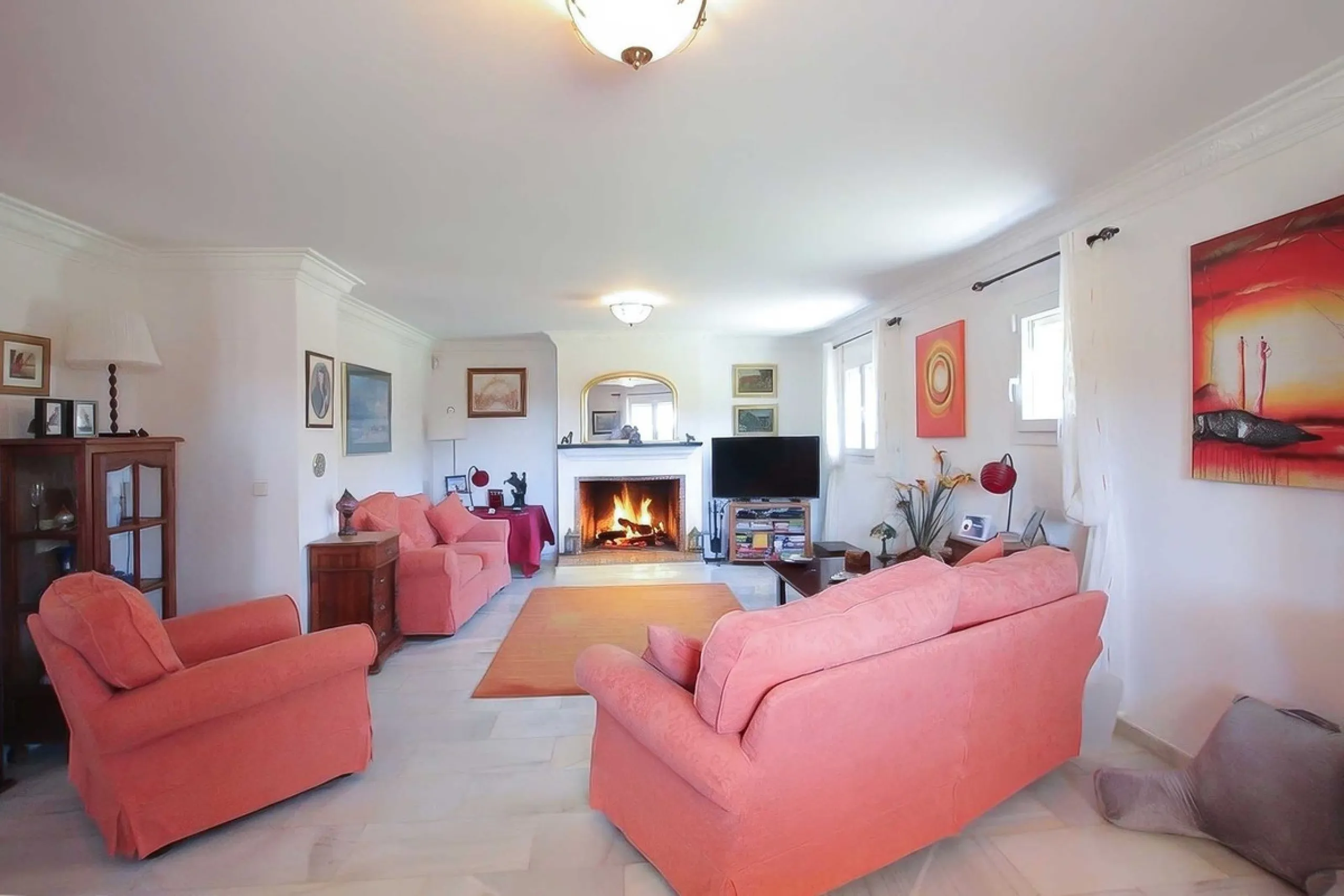 Wunderschöne freistehende Villa in Estepona