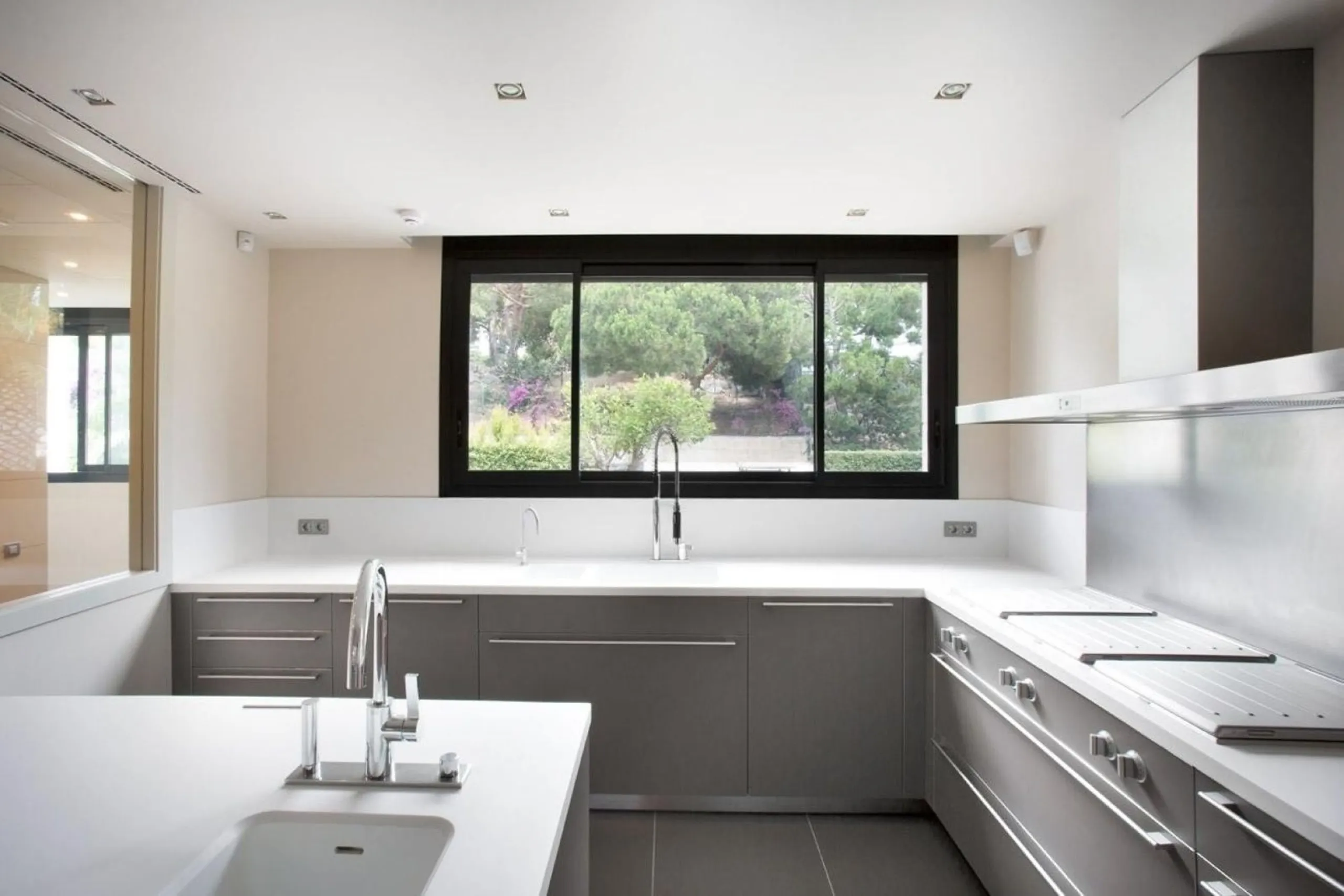Luxury Sea View Villa in Alella, Maresme