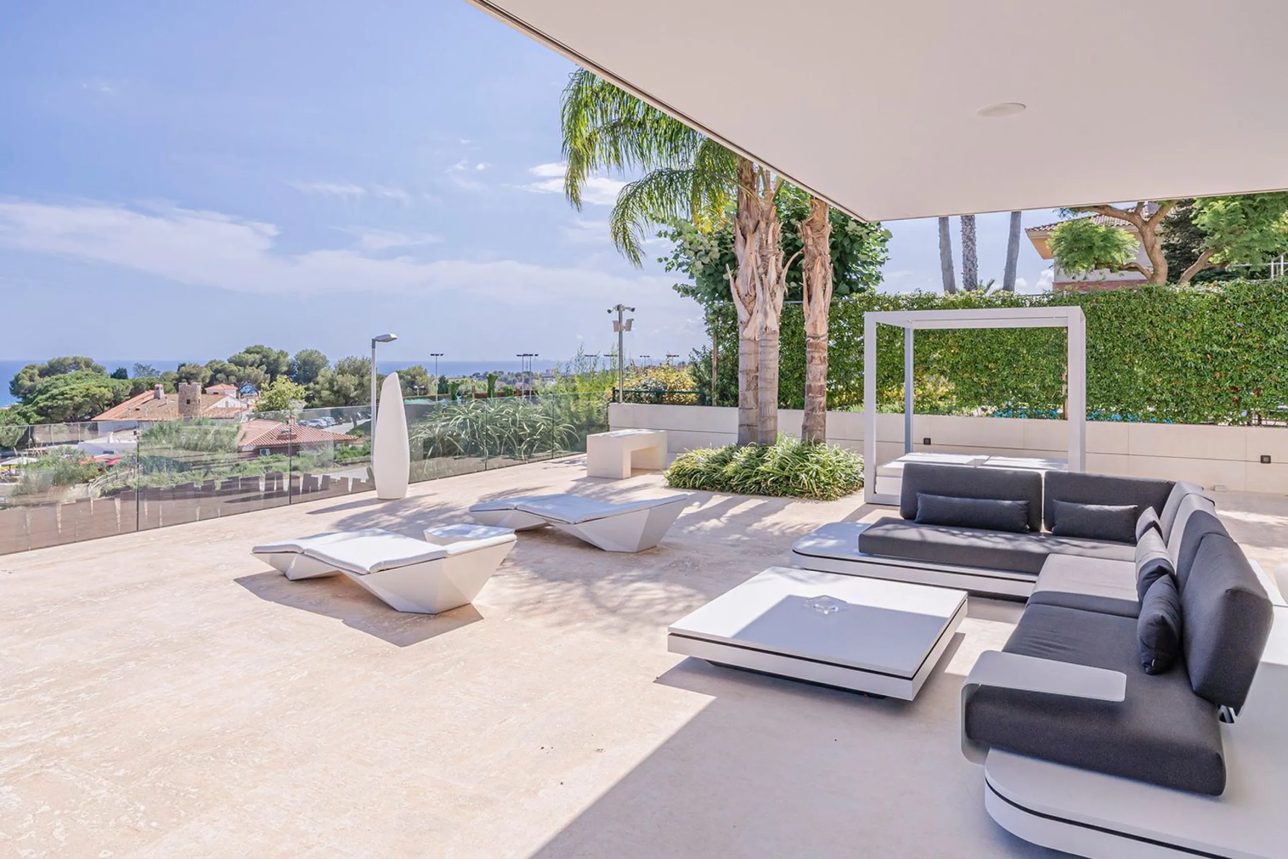 Modern Luxury Villa with Sea and Barcelona Views in Teia, Maresme