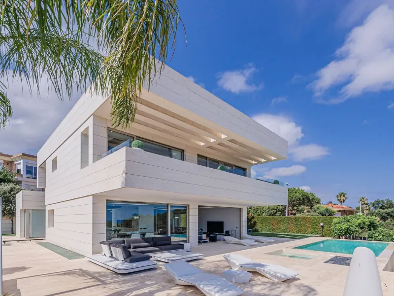 Modern Luxury Villa with Sea and Barcelona Views in Teia, Maresme