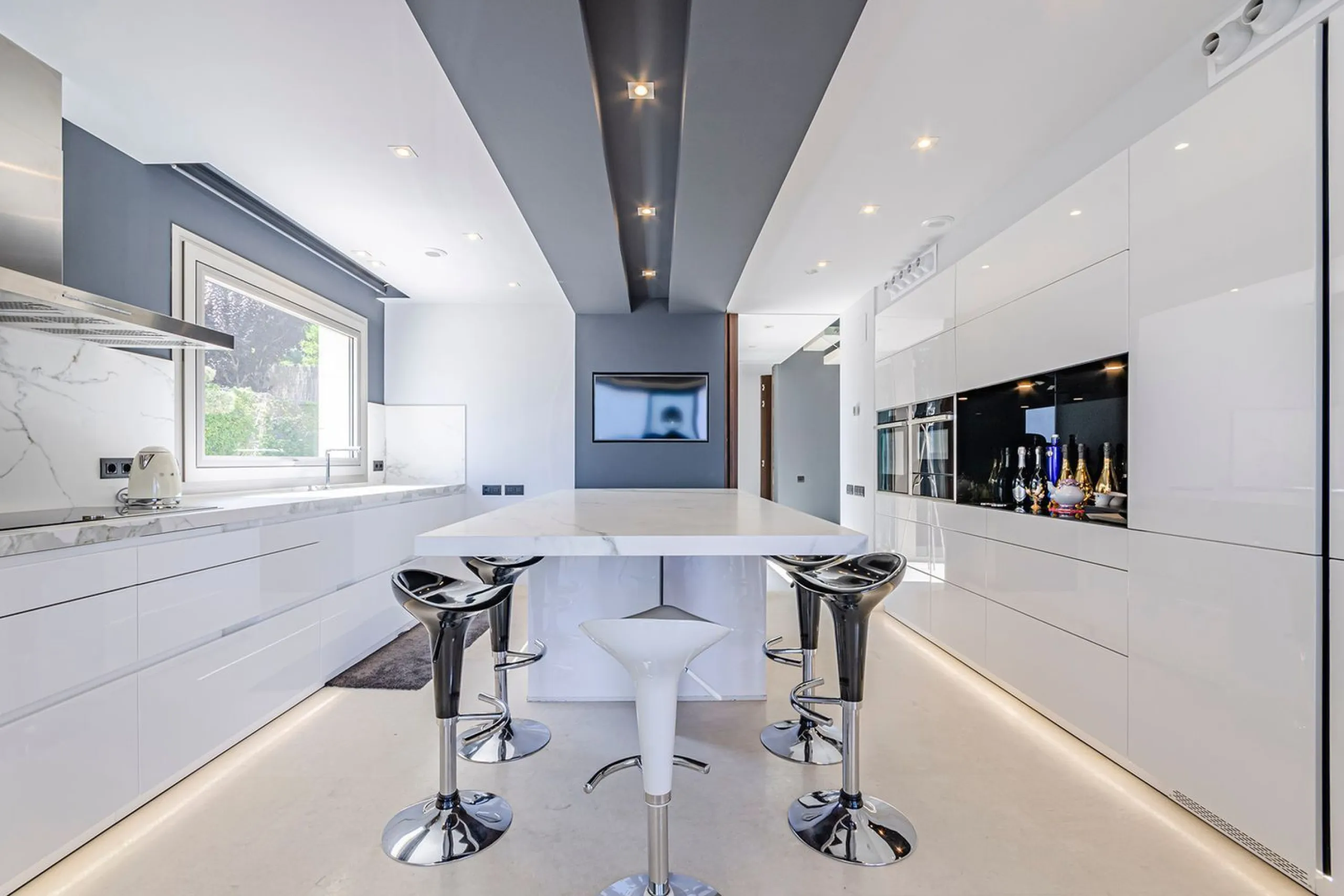 Modern Luxury Villa with Sea and Barcelona Views in Teia, Maresme