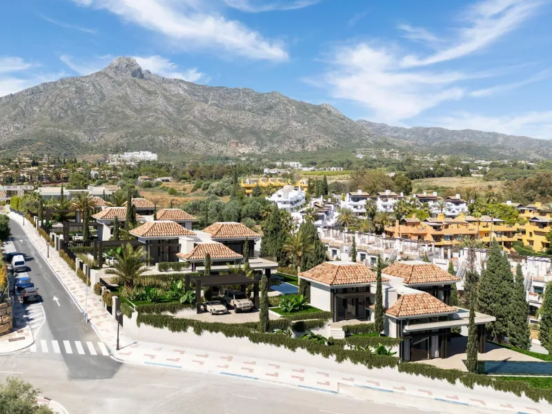 Luxury Villas in Marbella’s Golden Mile – Exclusive Living in a Prime Location& & Exclusive Villas with Private Pools in Marbella’s Prestigious Golden Mile& Discover the essence of luxury and exclusivity with these four independent villas in Marb