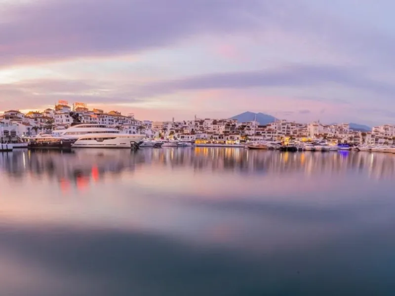 Exclusive Residential Complex in Nueva Andalucia, Marbella& & Luxury and Avant-Garde Design in a Privileged Location& Discover this stunning residential complex of 113 luxury homes, designed with innovative architecture that reinterprets the trad