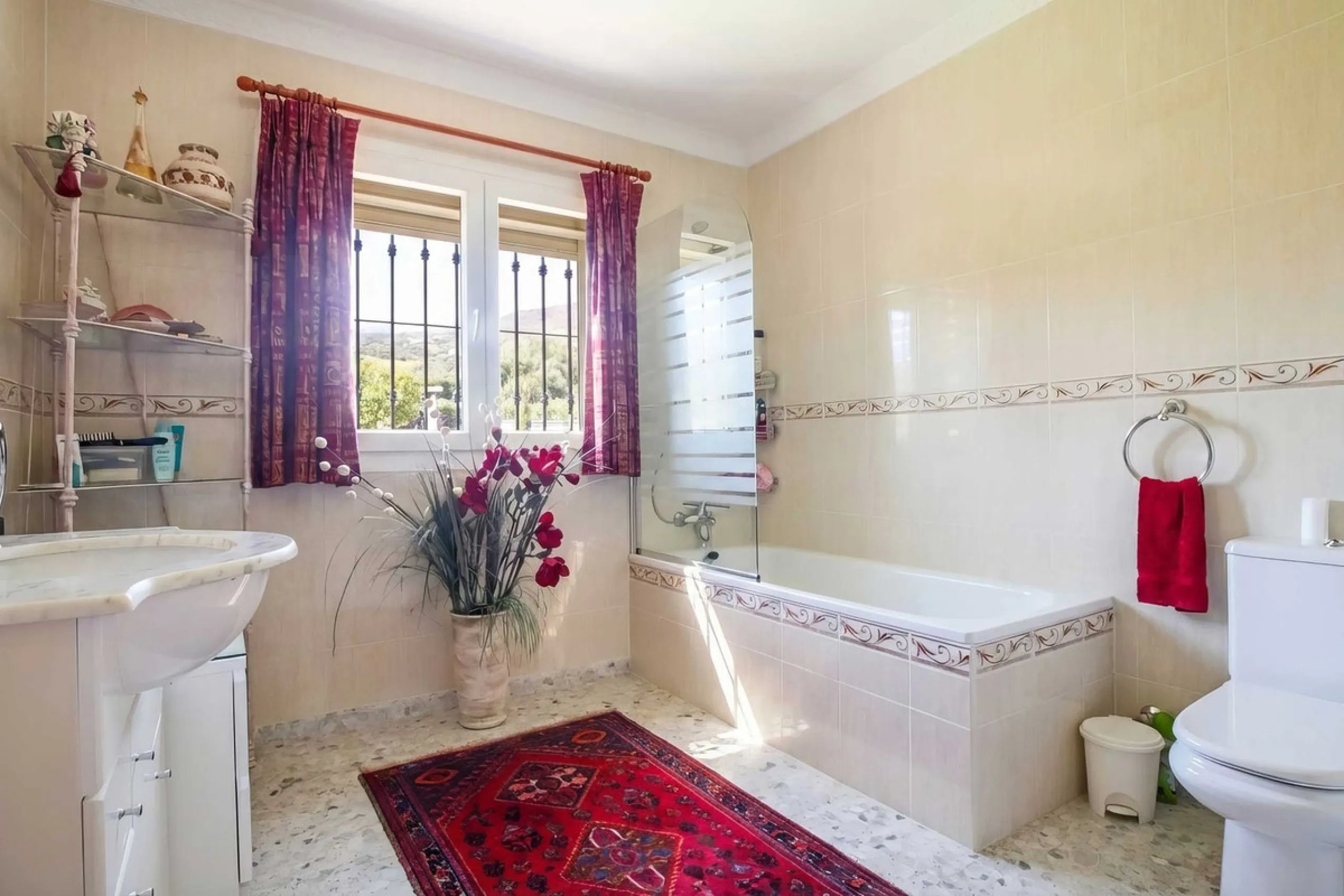 Wunderschöne freistehende Villa in Estepona