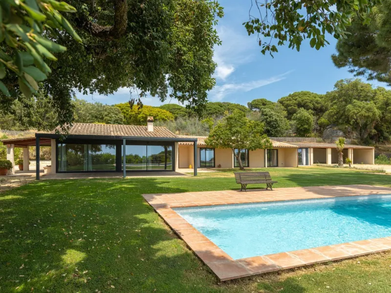 Mediterranean-style villa with sea views in Sant Andreu de Llavaneres, Barcelona