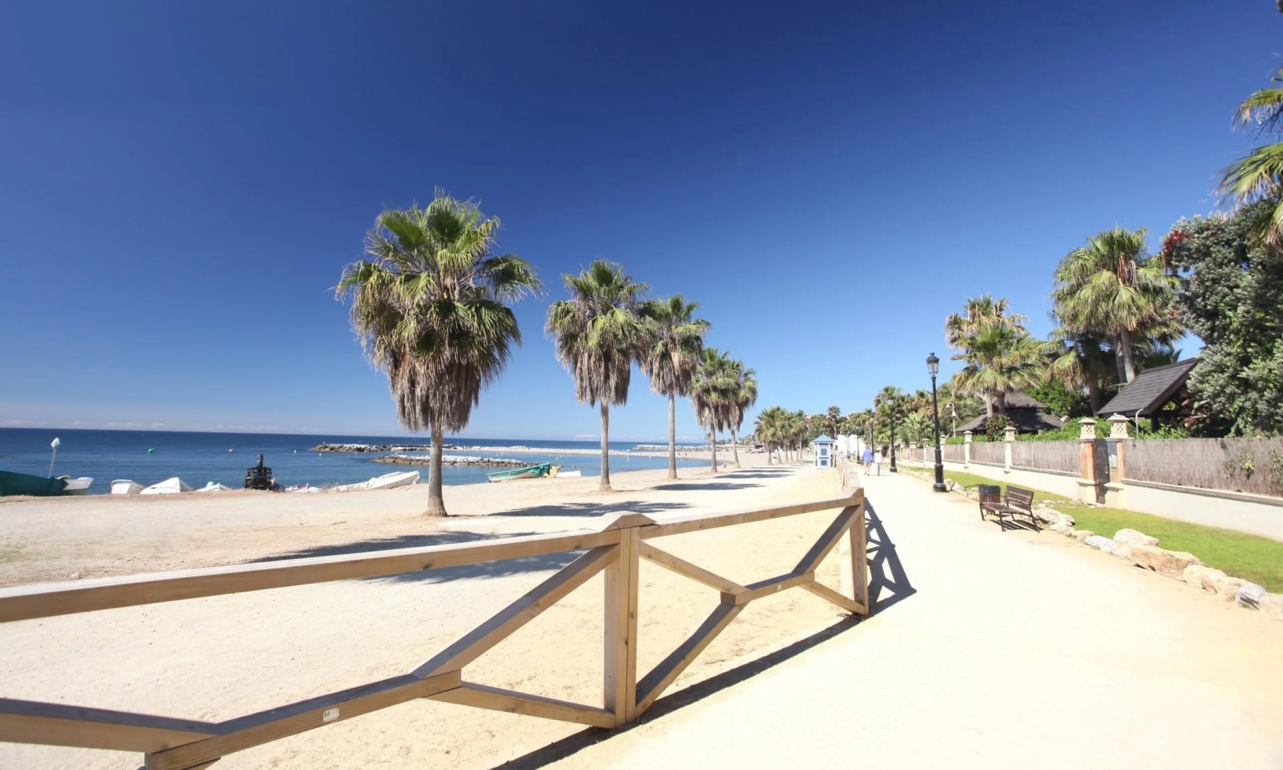 Exclusive Residential Complex in Nueva Andalucia, Marbella& & Luxury and Avant-Garde Design in a Privileged Location& Discover this stunning residential complex of 113 luxury homes, designed with innovative architecture that reinterprets the trad