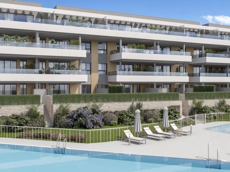 PRIVILEGED ENCLAVE WITH EXCELLENT VIEWS& & Residential complex made up of 37 homes with 2, 3 and 4 bedrooms, and 2 semi-detached houses, where you can enjoy the privacy and tranquillity of your own home, with spacious terraces designed to experience