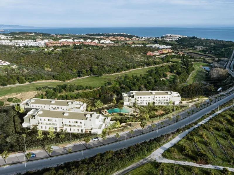NEW BUILD RESIDENTIAL COMPLEX IN CASARES& & New Build residential complex located in the Doña Julia Golf area.& This residential complex emerges as an oasis of elegance and tranquillity on the Costa del Sol., is a haven for lovers of sport and na