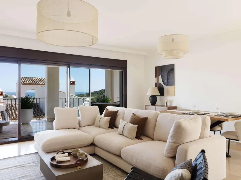Modern Mediterranean Homes with Sea and Golf Views in Estepona, Costa del Sol& & Exclusive New Development in a Prime Location& Discover an exceptional opportunity to live in the heart of the Costa del Sol, in one of the most promising residentia