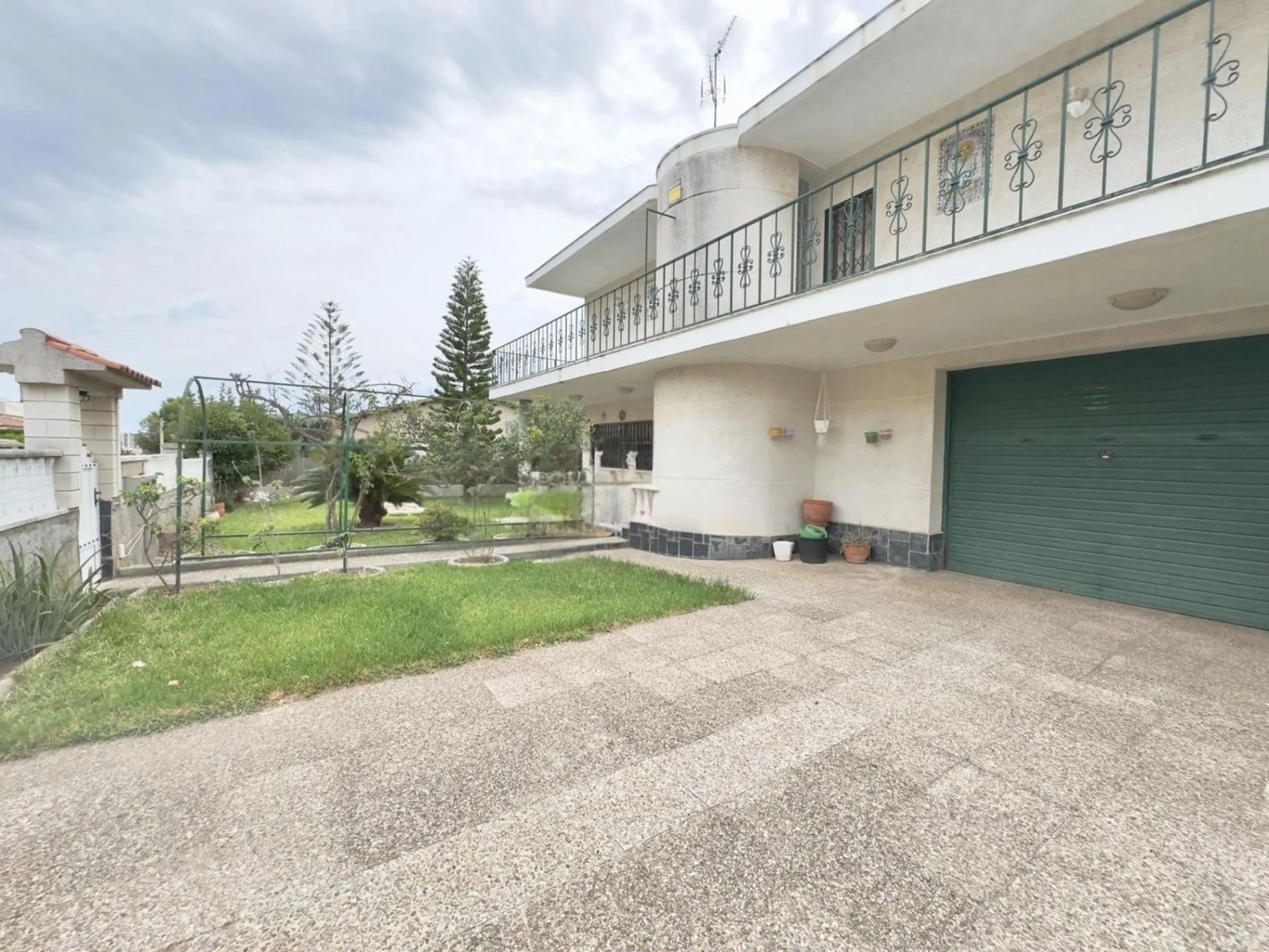Bright house with pool in Els Masos, El Vendrell