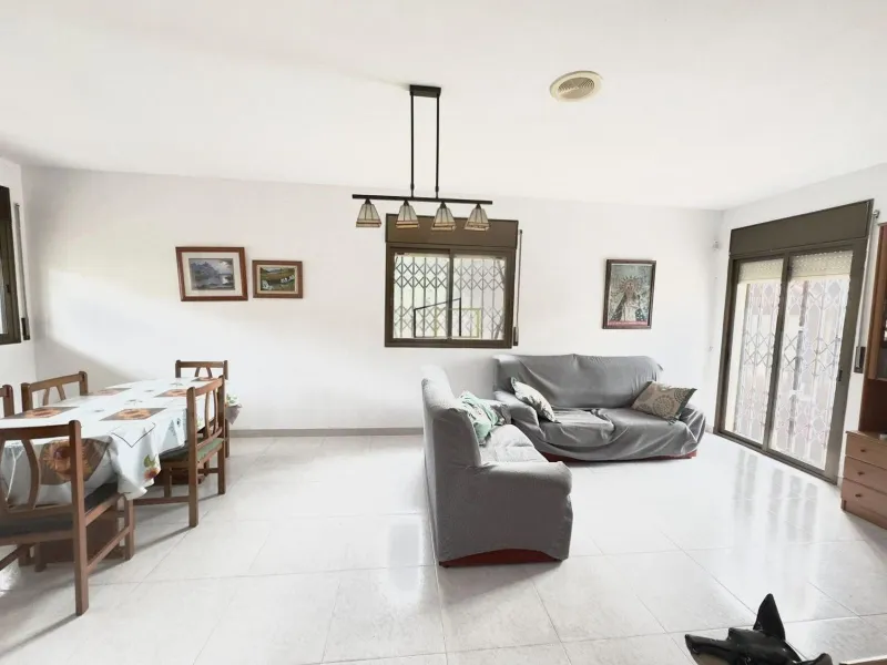 Bright house with pool in Els Masos, El Vendrell