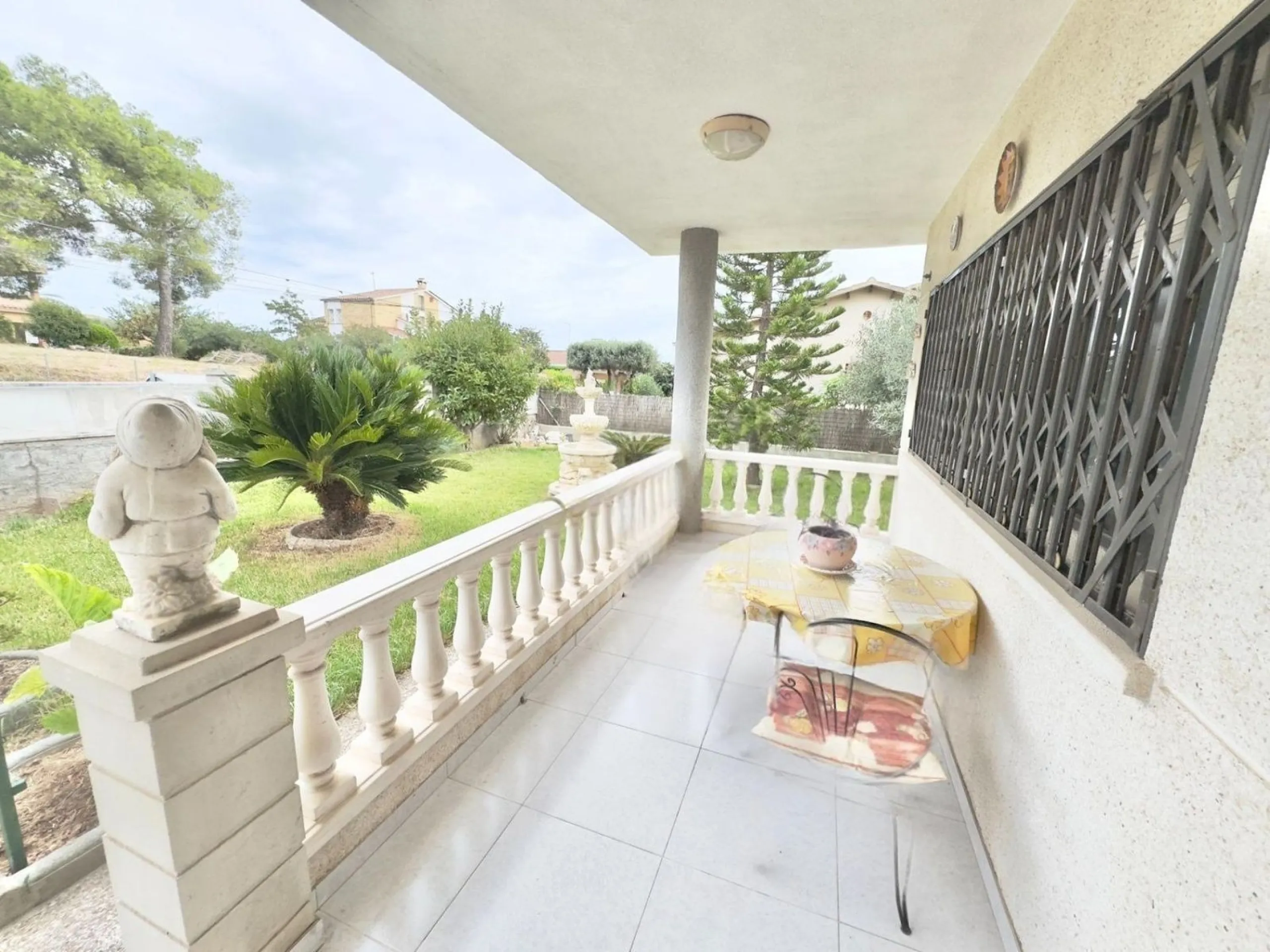 Bright house with pool in Els Masos, El Vendrell