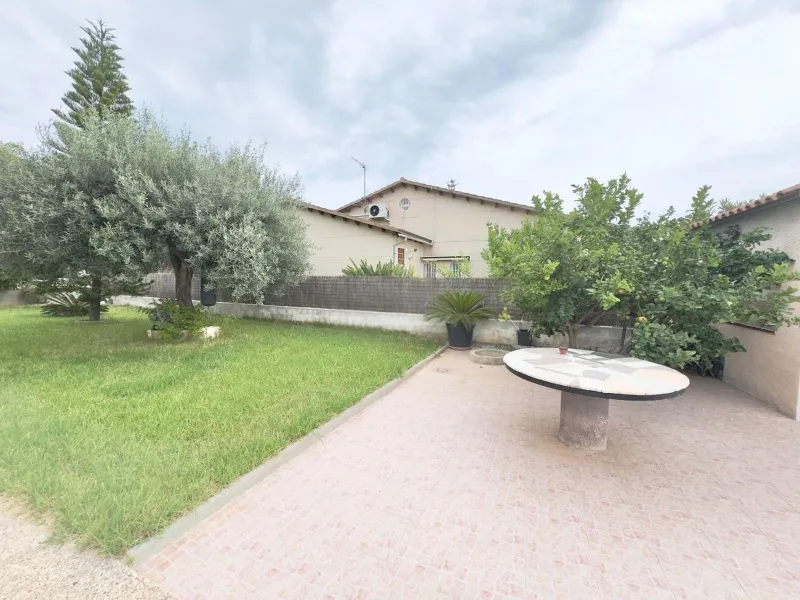 Bright house with pool in Els Masos, El Vendrell