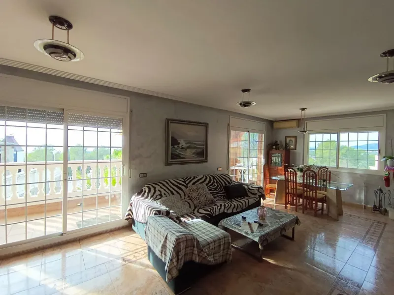 Spacious house with sea views in Mas Astor, El Vendrell