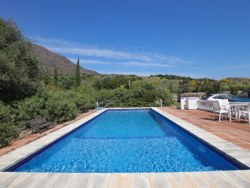 Wunderschöne freistehende Villa in Estepona