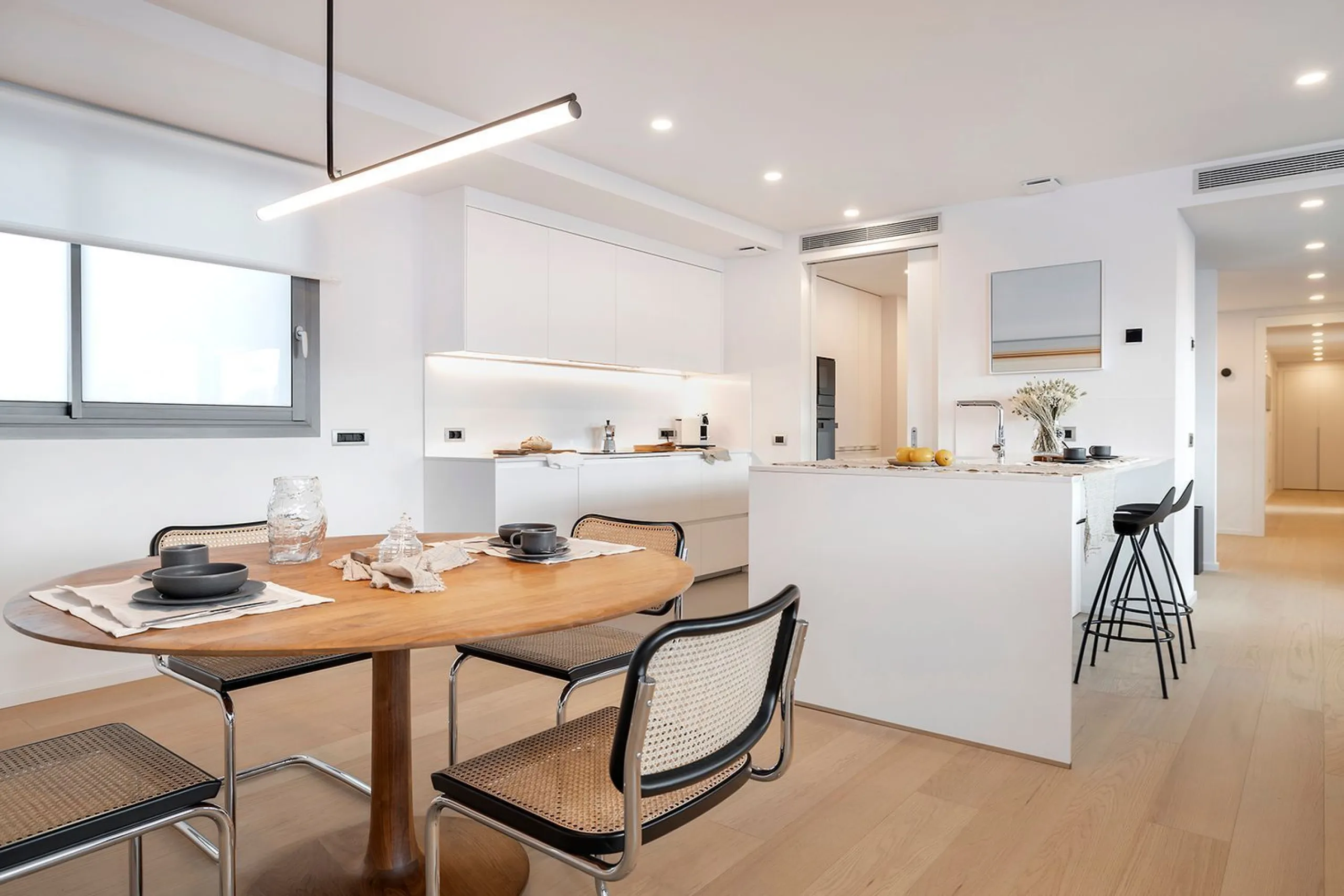 Elegant Designer Apartment with Terrace Next to Rambla Catalunya, Barcelona