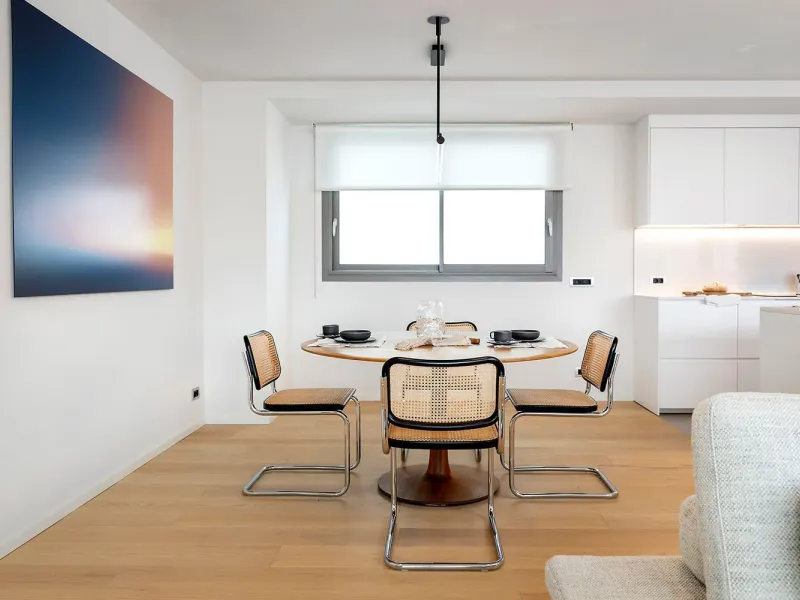 Elegant Designer Apartment with Terrace Next to Rambla Catalunya, Barcelona