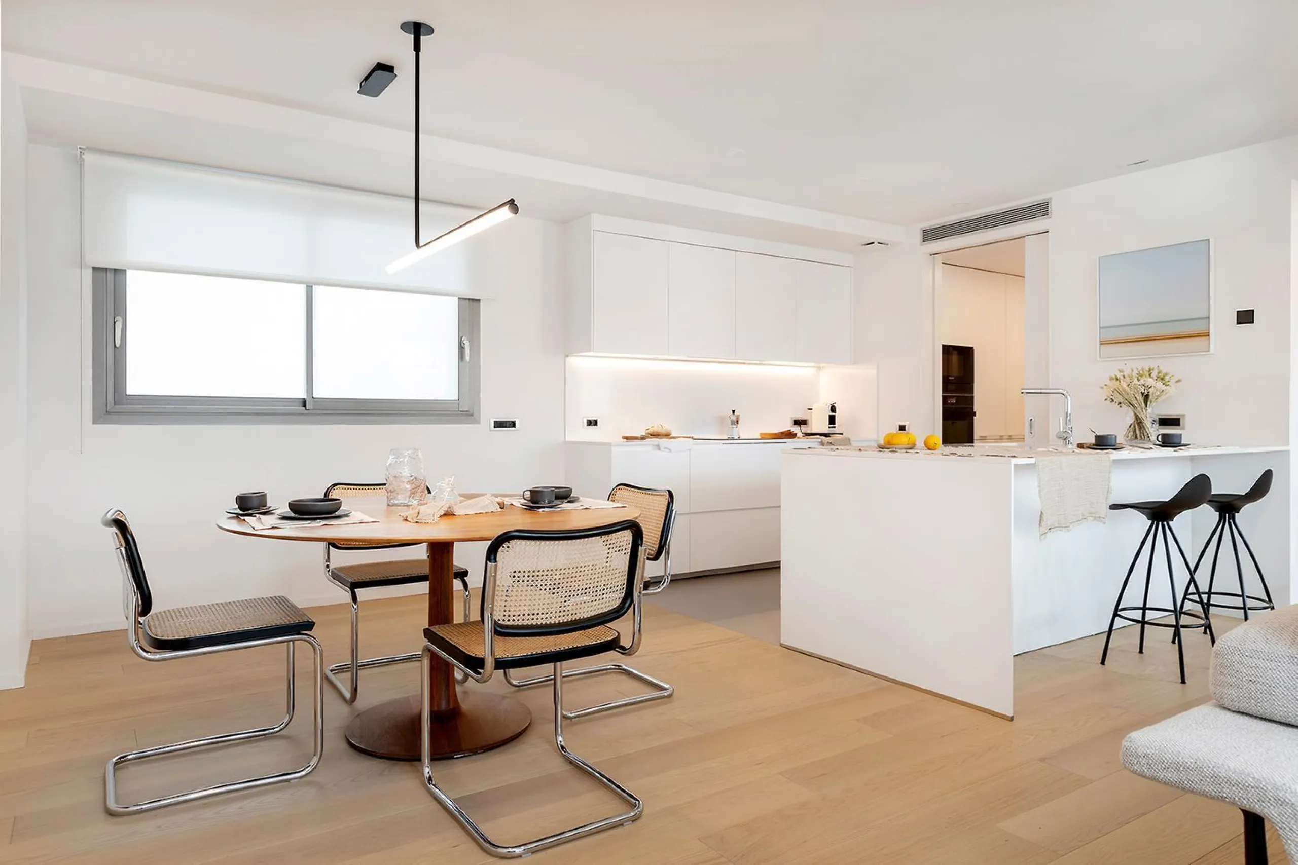 Elegant Designer Apartment with Terrace Next to Rambla Catalunya, Barcelona