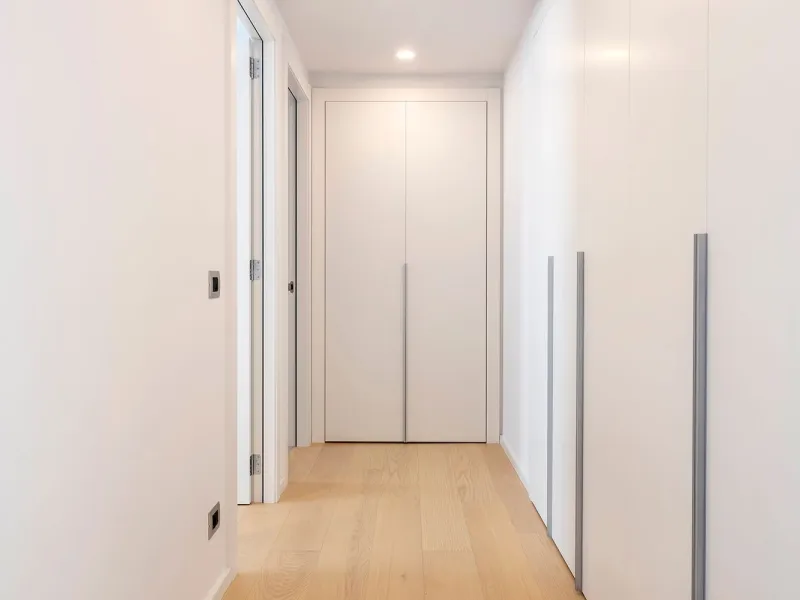 Elegant Designer Apartment with Terrace Next to Rambla Catalunya, Barcelona