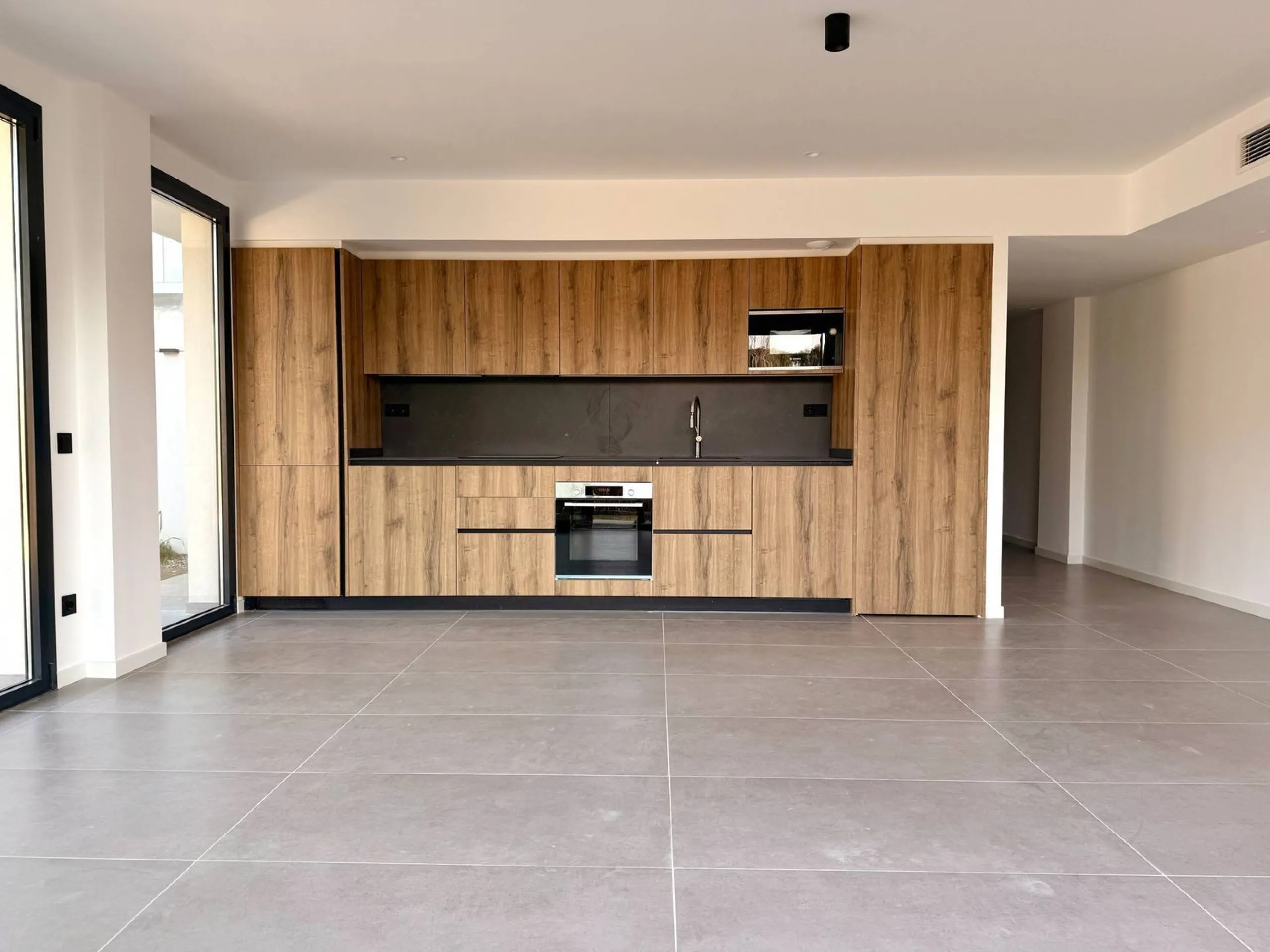 Exclusive New-Build Ground Floor Apartment with Private Garden in Bellaterra
