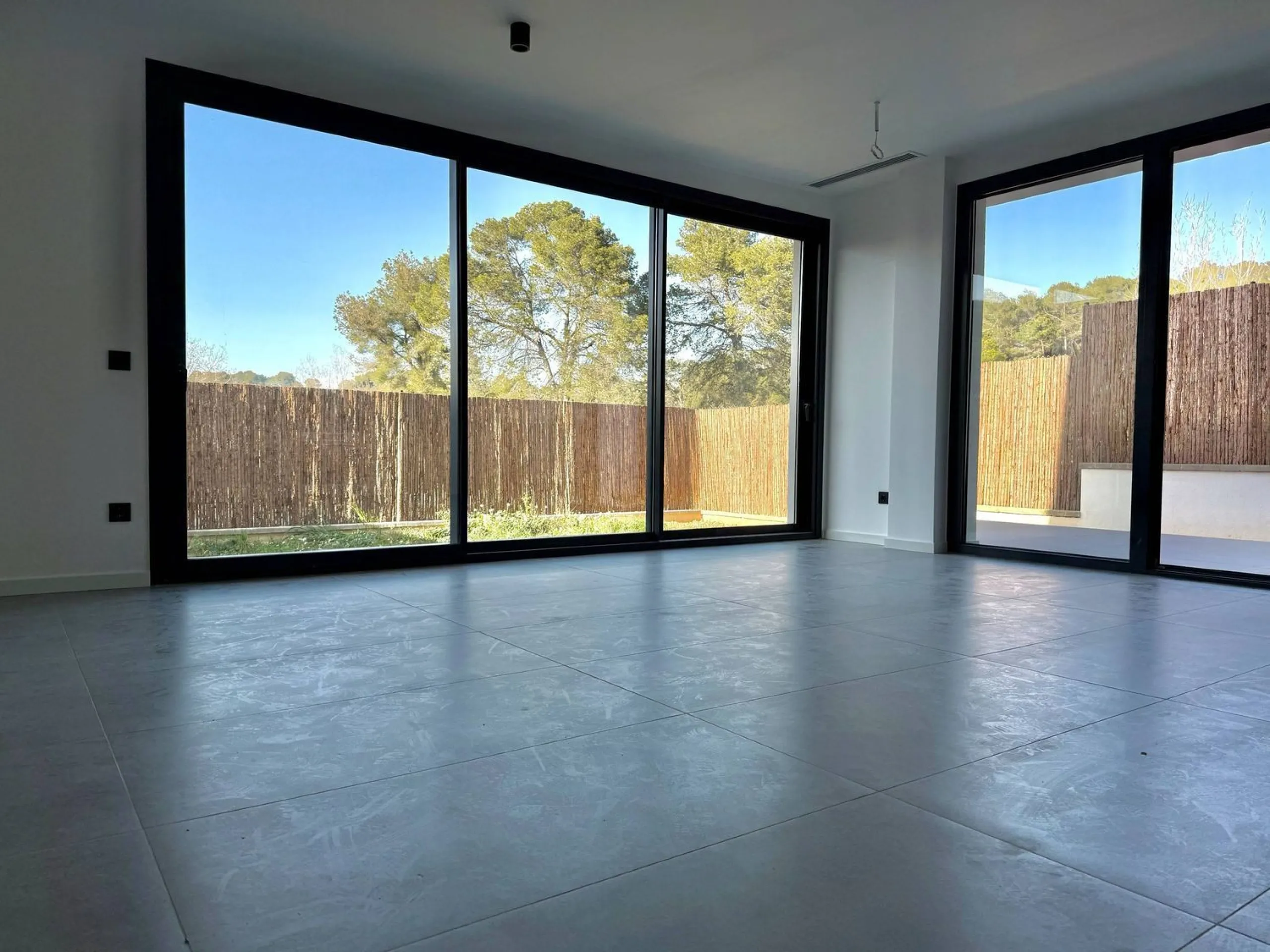 Exclusive New-Build Ground Floor Apartment with Private Garden in Bellaterra