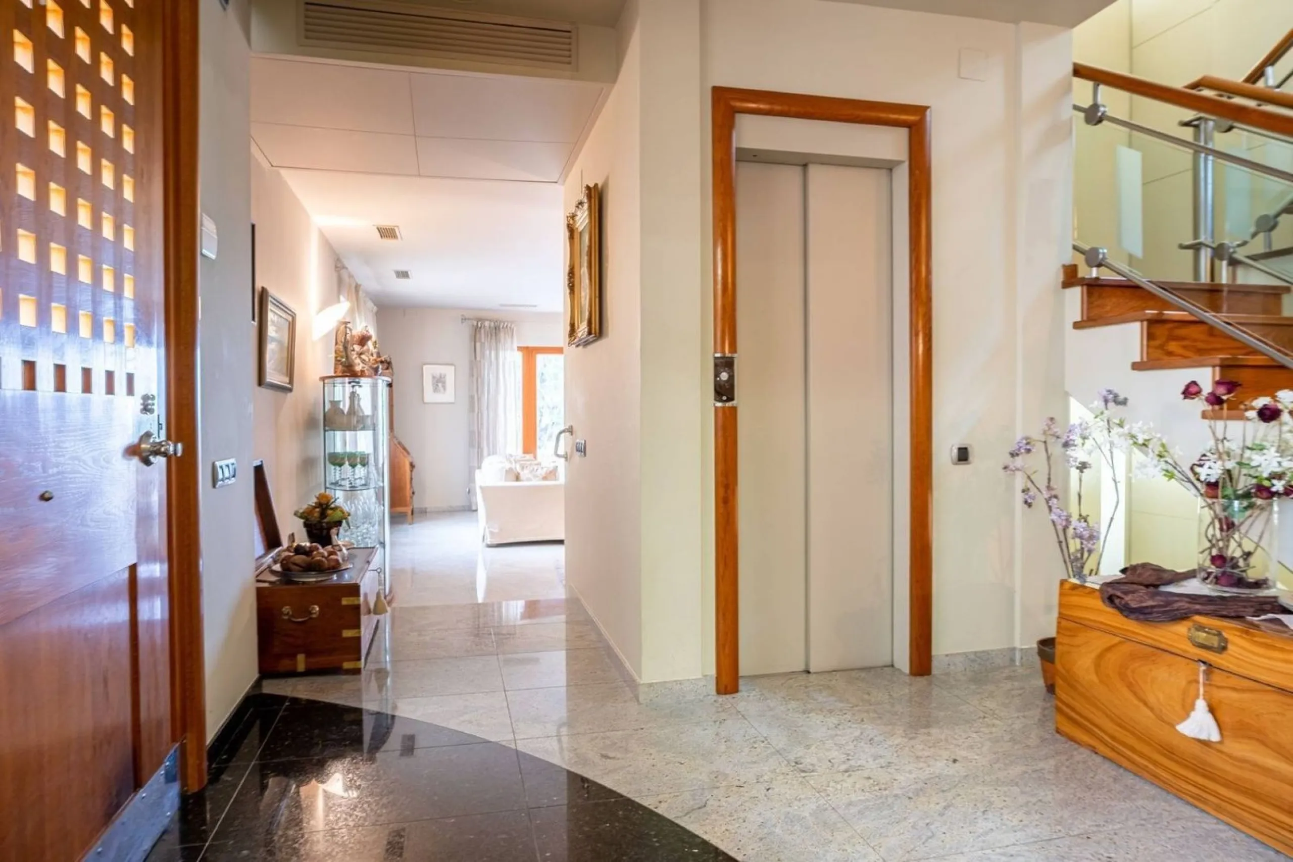 Exclusive Villa with Private Pool in Esplugues de Llobregat, Barcelona