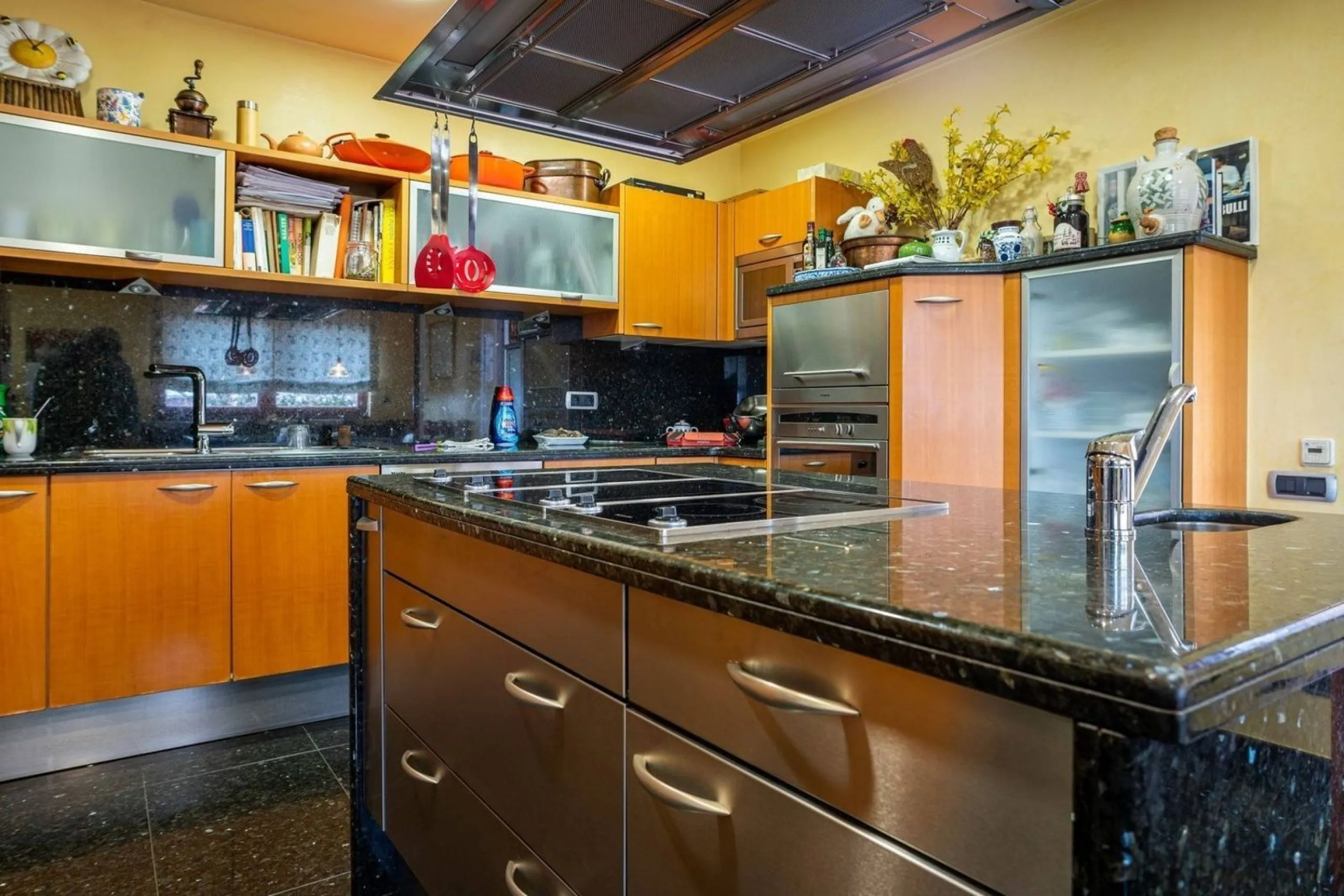 Exclusive Villa with Private Pool in Esplugues de Llobregat, Barcelona