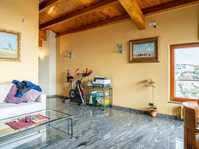 Exclusive Villa with Private Pool in Esplugues de Llobregat, Barcelona