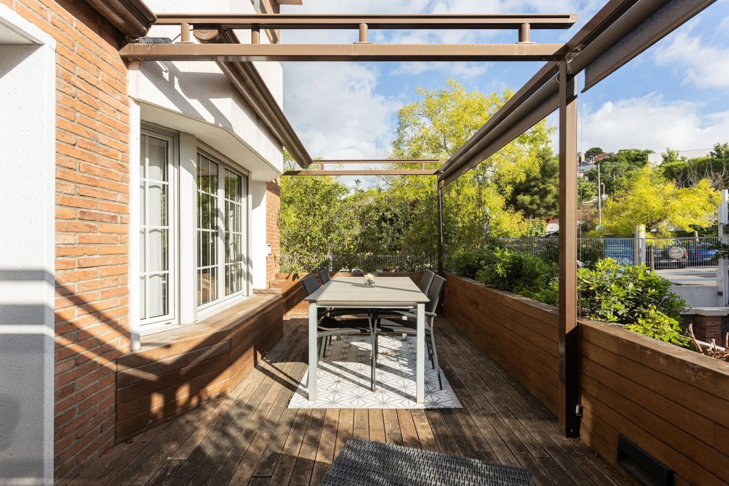 Family Home with 4 Bedrooms in Esplugues de Llobregat, Barcelona
