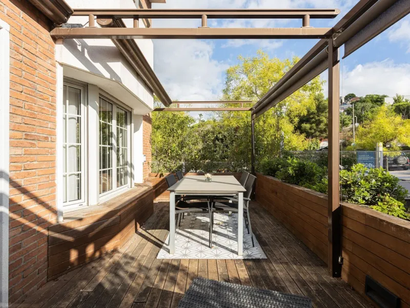 Family Home with 4 Bedrooms in Esplugues de Llobregat, Barcelona