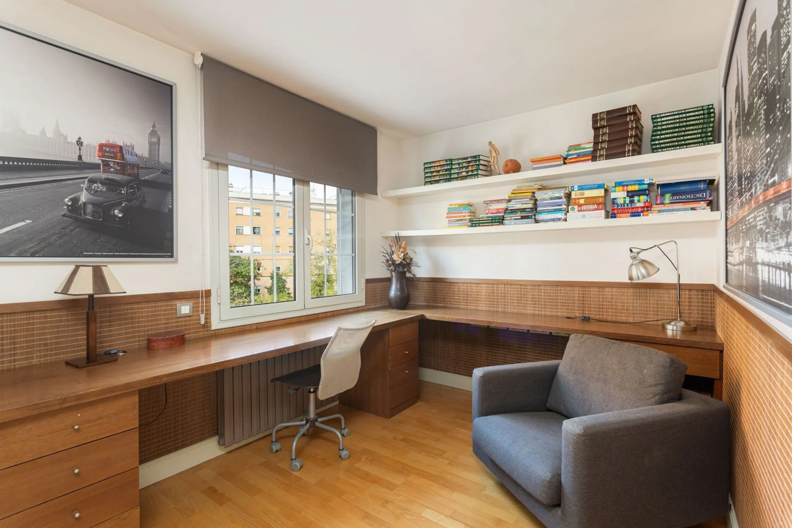 Family Home with 4 Bedrooms in Esplugues de Llobregat, Barcelona