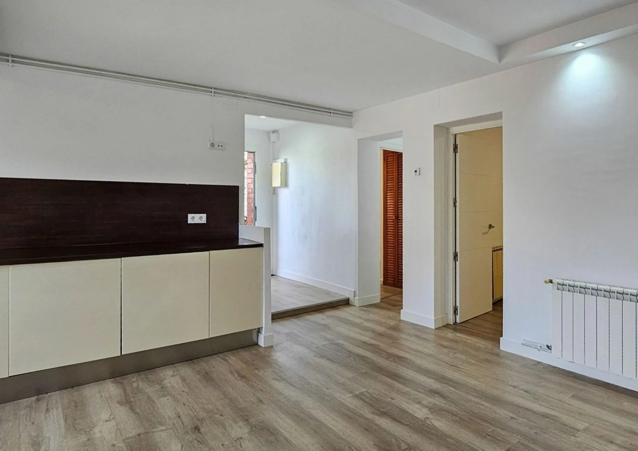 Modern House with Private Garden in Esplugues de Llobregat, Barcelona