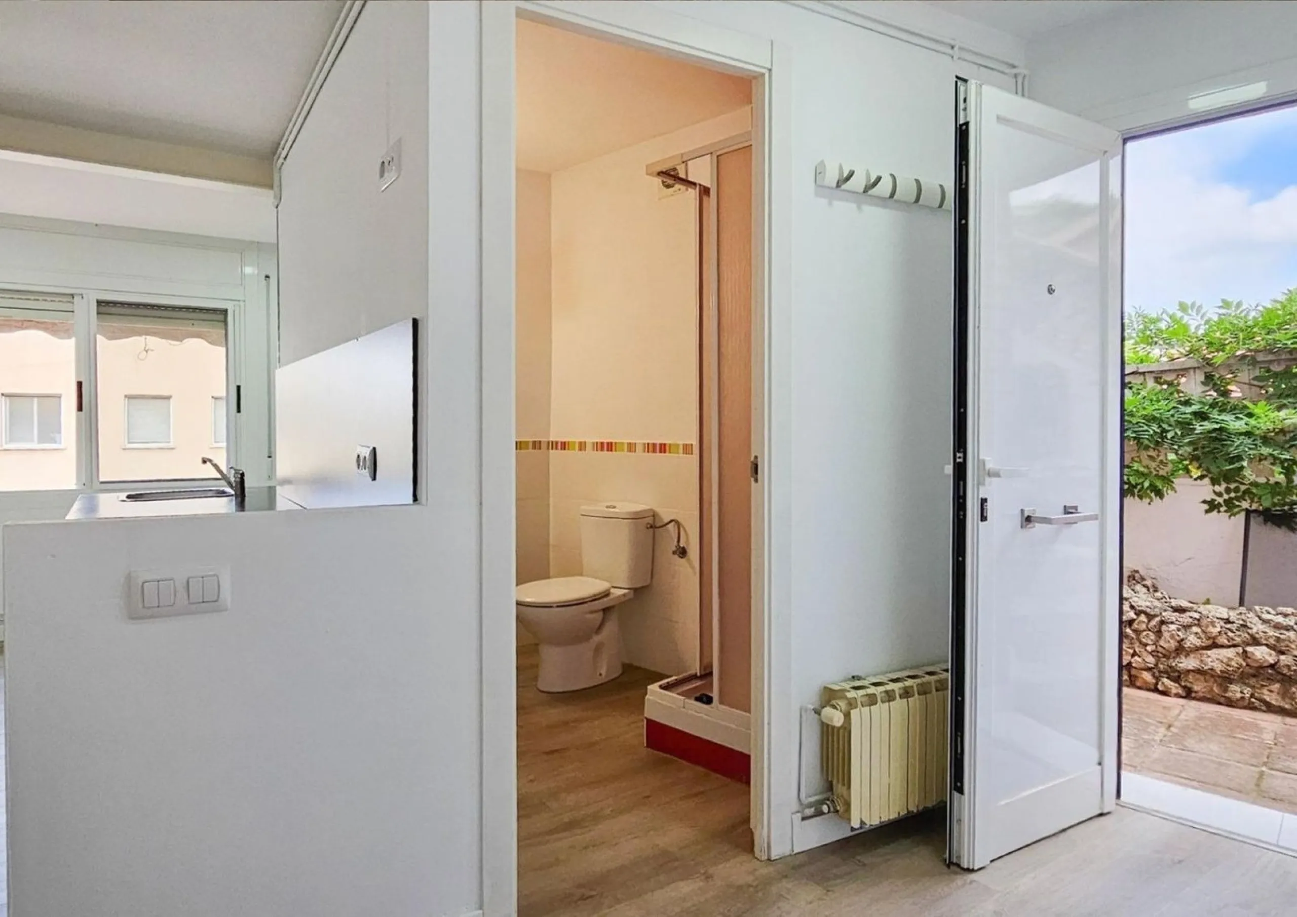 Modern House with Private Garden in Esplugues de Llobregat, Barcelona