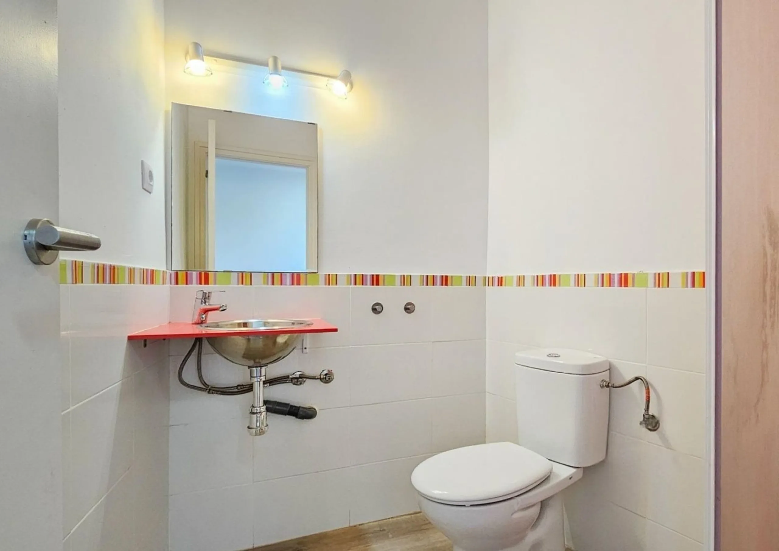 Modern House with Private Garden in Esplugues de Llobregat, Barcelona