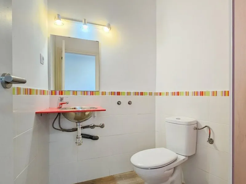 Modern House with Private Garden in Esplugues de Llobregat, Barcelona