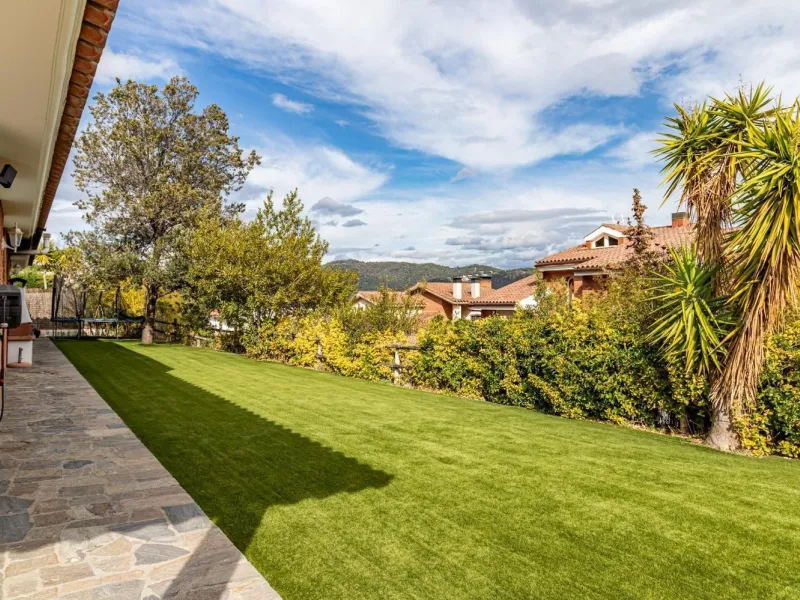 Detached Villa with Sea Views in Argentona, Barcelona