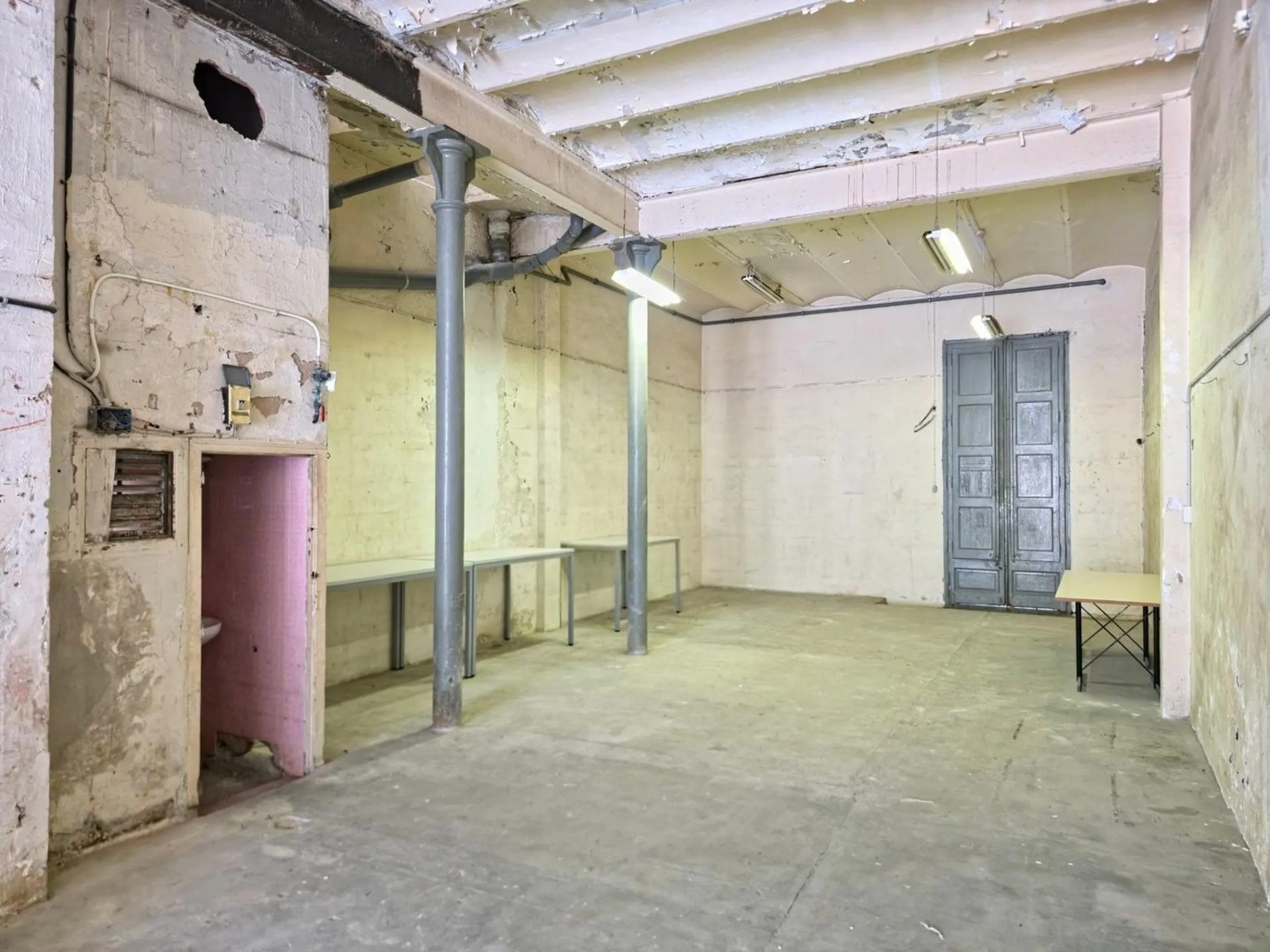 587 m² Commercial Premises in Barcelona