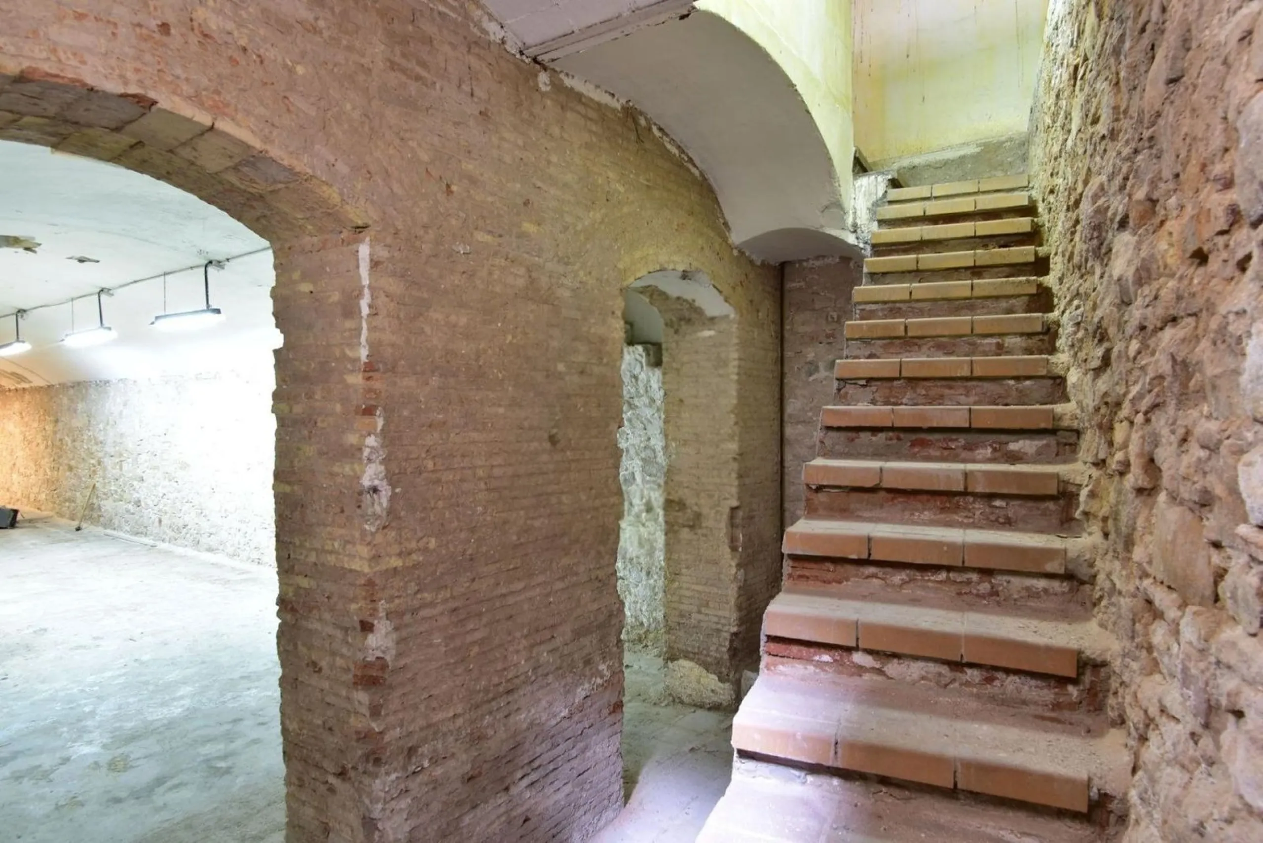 587 m² Commercial Premises in Barcelona