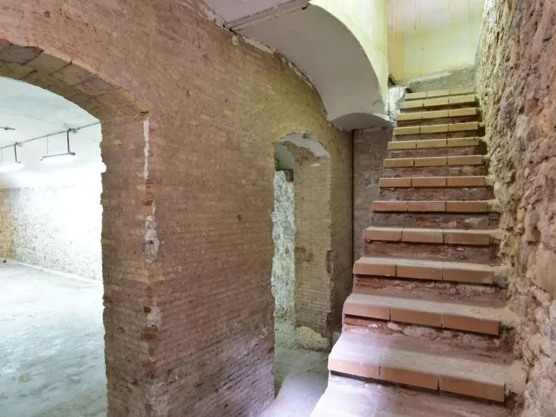 587 m² Commercial Premises in Barcelona