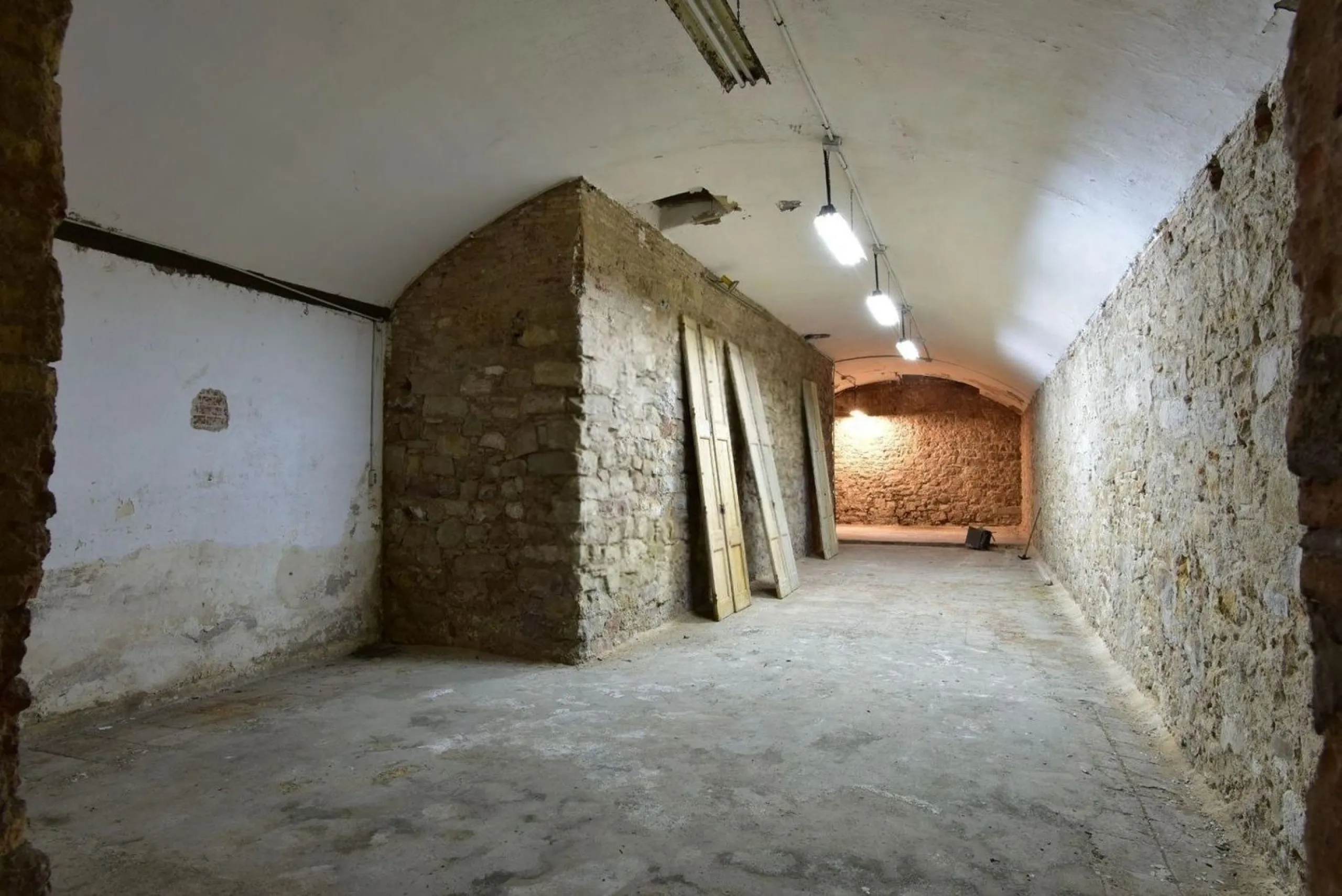587 m² Commercial Premises in Barcelona
