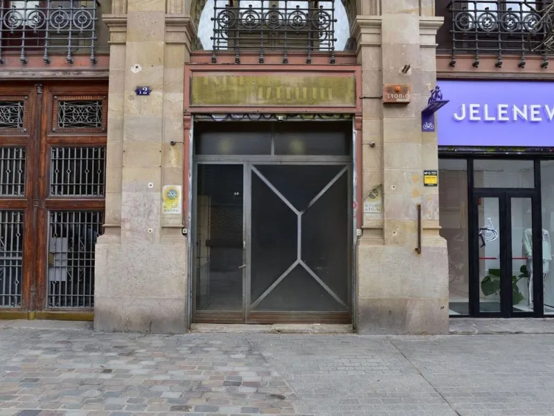 587 m² Commercial Premises in Barcelona