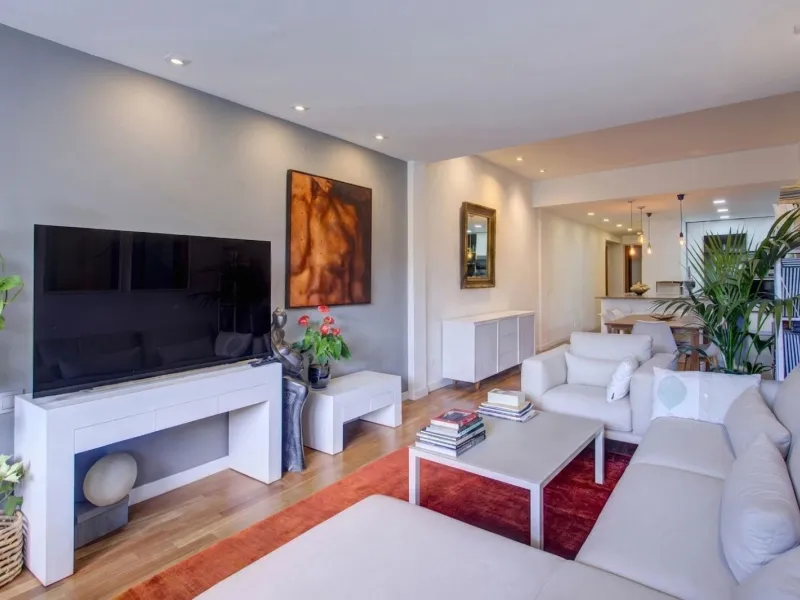 Elegant Renovated Apartment Overlooking Ciutadella Park in Barcelona