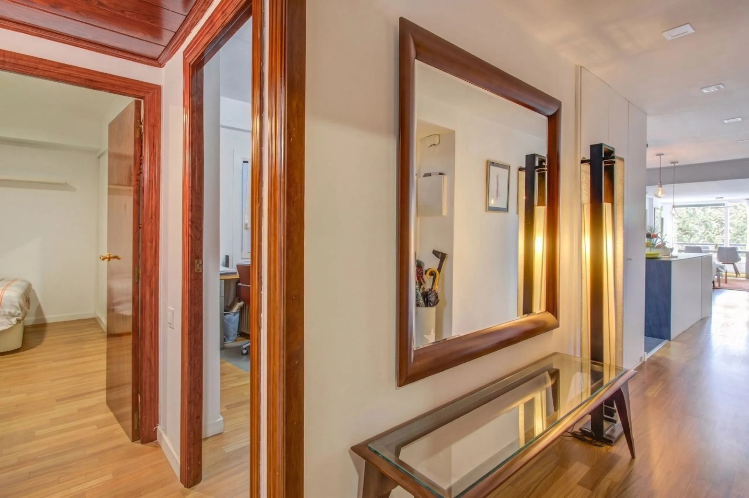 Elegant Renovated Apartment Overlooking Ciutadella Park in Barcelona
