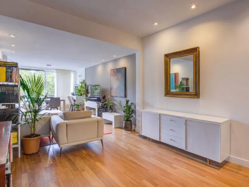 Elegant Renovated Apartment Overlooking Ciutadella Park in Barcelona